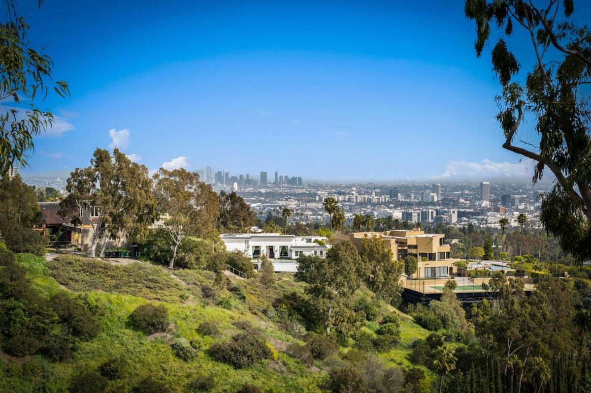 Tower Grande Villa Los Angeles Exterior photo