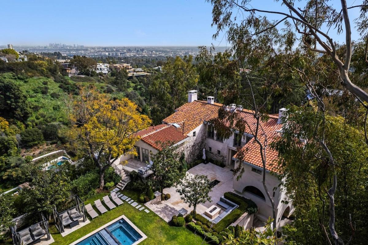 Tower Grande Villa Los Angeles Exterior photo